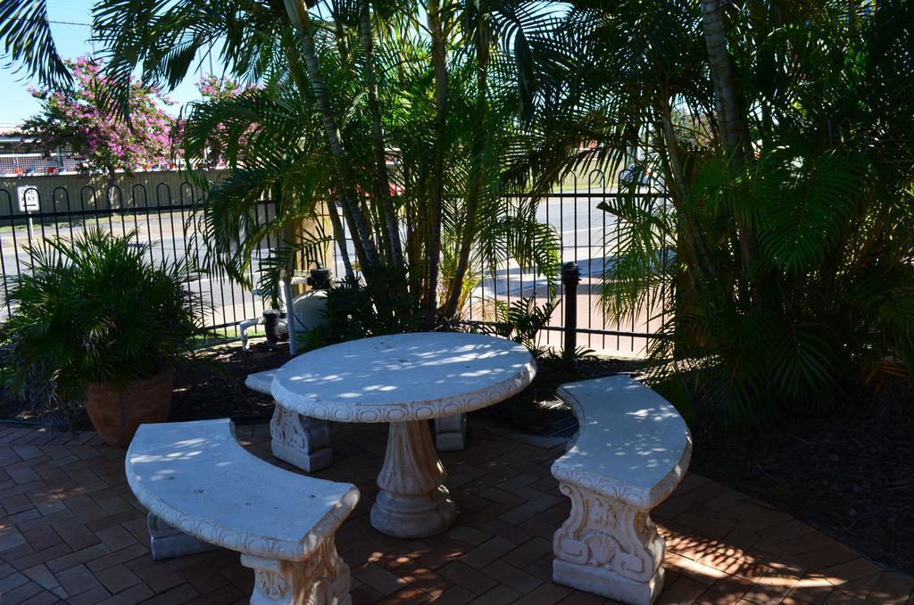Rockhampton Palms Motor Inn Eksteriør billede